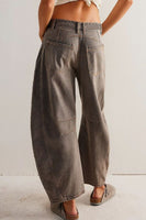 Wide Leg Jeans with Pockets